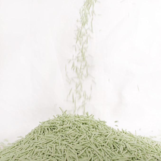 Tofu Cat Litter Green Tea 5.5 Lbs X 4 Bags, Flushable Clumping Fast Drying, Ultra Absorbent, Low Tracking Cat Litter 2mm Pellets.