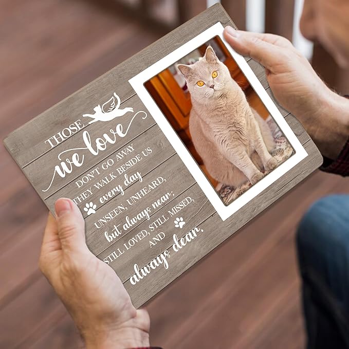 Cat Picture Frame, Cat Memorial Wooden Photo Frame, Pet Remembrance Gift, Sympathy Gift for Pet Owner, Cat Memorial Gifts for Loss of Cat, The Best Angels Have Wings and Whiskers