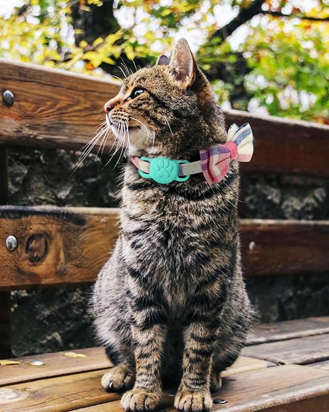 Joytale Upgraded Cat Collar with Bells, Breakaway Cat Collars with Bow Tie, 1 Pack Girl Boy Safety Plaid Kitten Collars, Pink