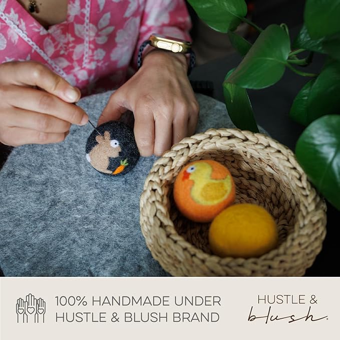 Hustle & Blush Wool Felt Balls 3 Pack Love Ewe Pet Supplies - 2 in Felted Wool Cat Toys 100% New Zealand Wools Felt Cat Toys Handmade Wools Felts Balls - Cats Felts Ball with Bell - Roll The Mice