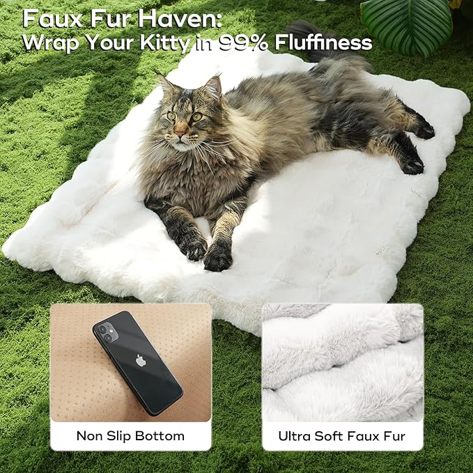 Cat Beds Cozy Pet Mat Faux Fur Kitten Pad Bed for Carriers/Couch Dog & Puppy Cute Friendly 23 x 15 Inch Medium White