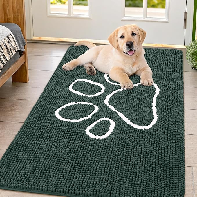 Smiry Dog Door Mat for Muddy Paws, Absorbent Dirt Trapper Non Slip Quick Dry Washable Chenille Mat for Mud Dogs, Entry Rug for Indoor and Outdoor (47x32 Inches, Green)