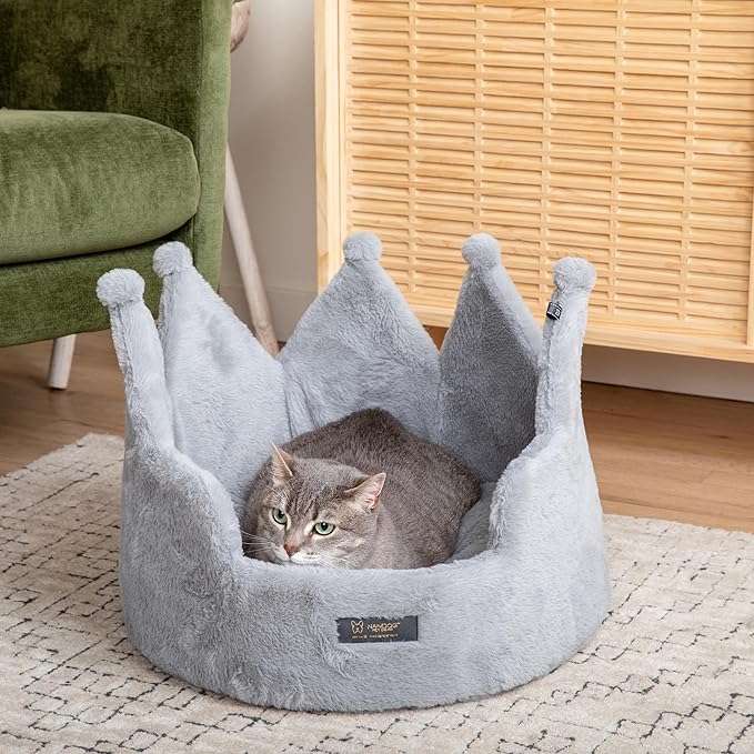 NANDOG Pet Gear Crown Cozy Round Dog & Cat Bed Collection Washable Indoor Pet Bed for Small Breeds-Soft Bed Fits in Crate or Kennel-Made of Ultra Soft Micro-Plush Material (Royal Light Gray Prive 18")