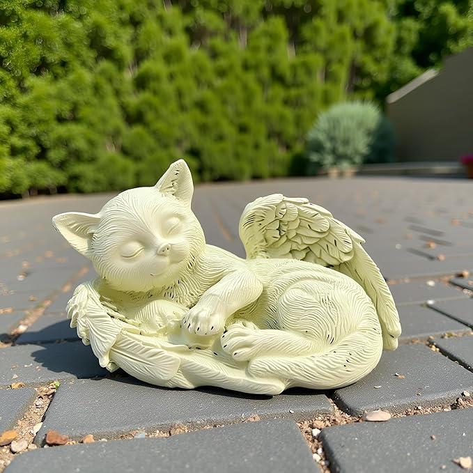 Small Cat Memorial Stone Commemorates Our Lost Fur Baby,Peaceful Sleeping Angel Statue for Garden,Indoor,Pet Grave Markers,and Loss of Cat Sympathy Gift (Milky White, Small)