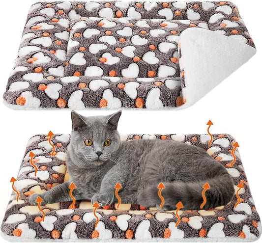 VitalCozy 2 Pack Self Warming Cat Mat Self Heating Pad Bed Reversible Machine Washable Reflects Body Heat Warm Thermal Pet Pad Crate Blanket for Feral and Indoor Cat (Heart,22'' X 18'')