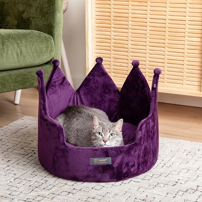 NANDOG Pet Gear Crown Cozy Round Dog and Cat Bed Collection Washable Indoor Pet Bed for Small Breeds -Soft Bed Fits in Crate or Kennel- Made of Ultra Soft Micro-Plush Material (Royal Purple Prive 18")