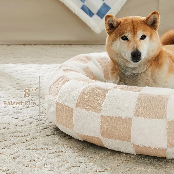 Checkered Cat Dog Bed, Cute Beige Khaki Retro Style Aesthetic Round Warming Pet Calming Beds for Small Dog and Cats, Plush Cozy Donut Beds Washable, 23" L x 23" W x 8" Th