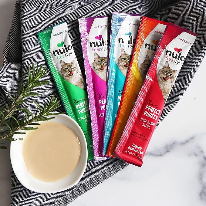 Nulo Freestyle Grain-Free Perfect Purees Premium Wet Cat Treats, Squeezable Meal Topper for Felines, High Moisture Content to Support Cat Hydration, 0.5 Ounce, Tuna & Crab (Pack of 48)